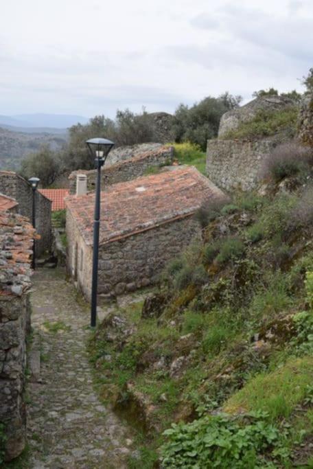 Stairway To Castle- Monsanto Villa Luaran gambar
